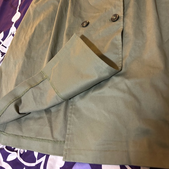 Plus Green Tie Mini Skirt - Picture 2 of 9